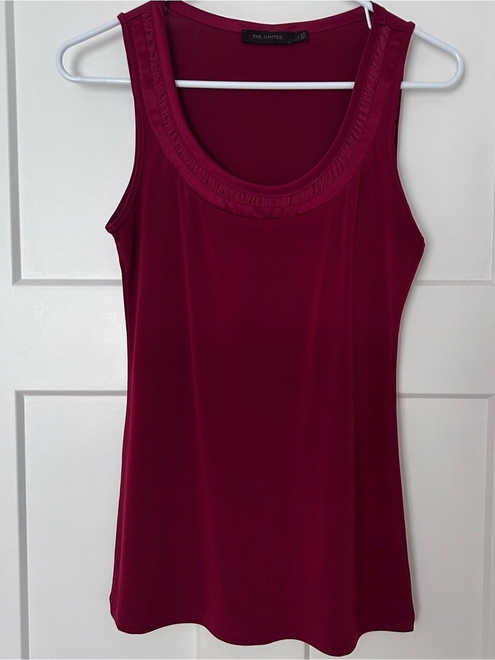 The Limited Women's Scoop Neck Tank Top - Wine